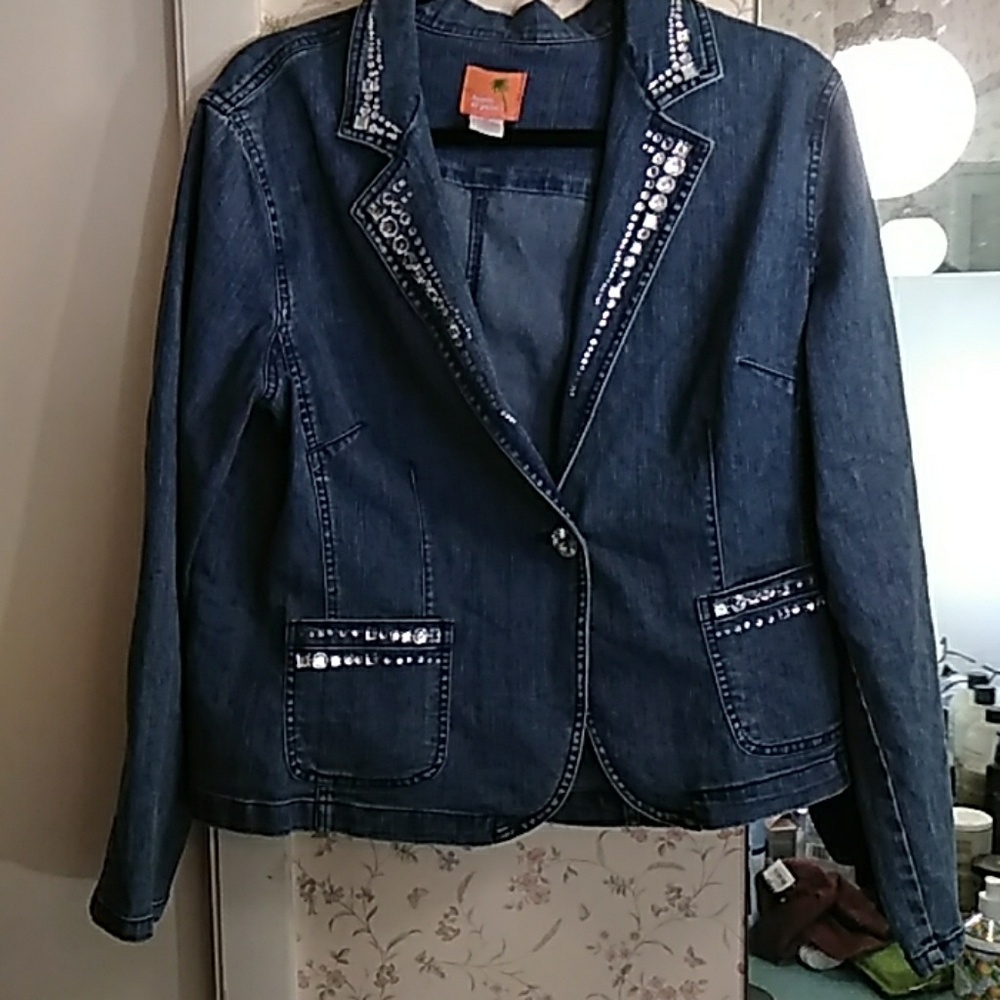 Hearts of palm denim jacket w rhinestones